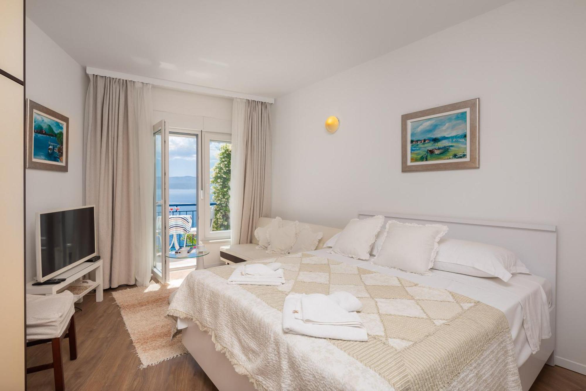 Caleta Seaview Suites II - Pool & Jacuzzi Lokva Rogoznica Bagian luar foto
